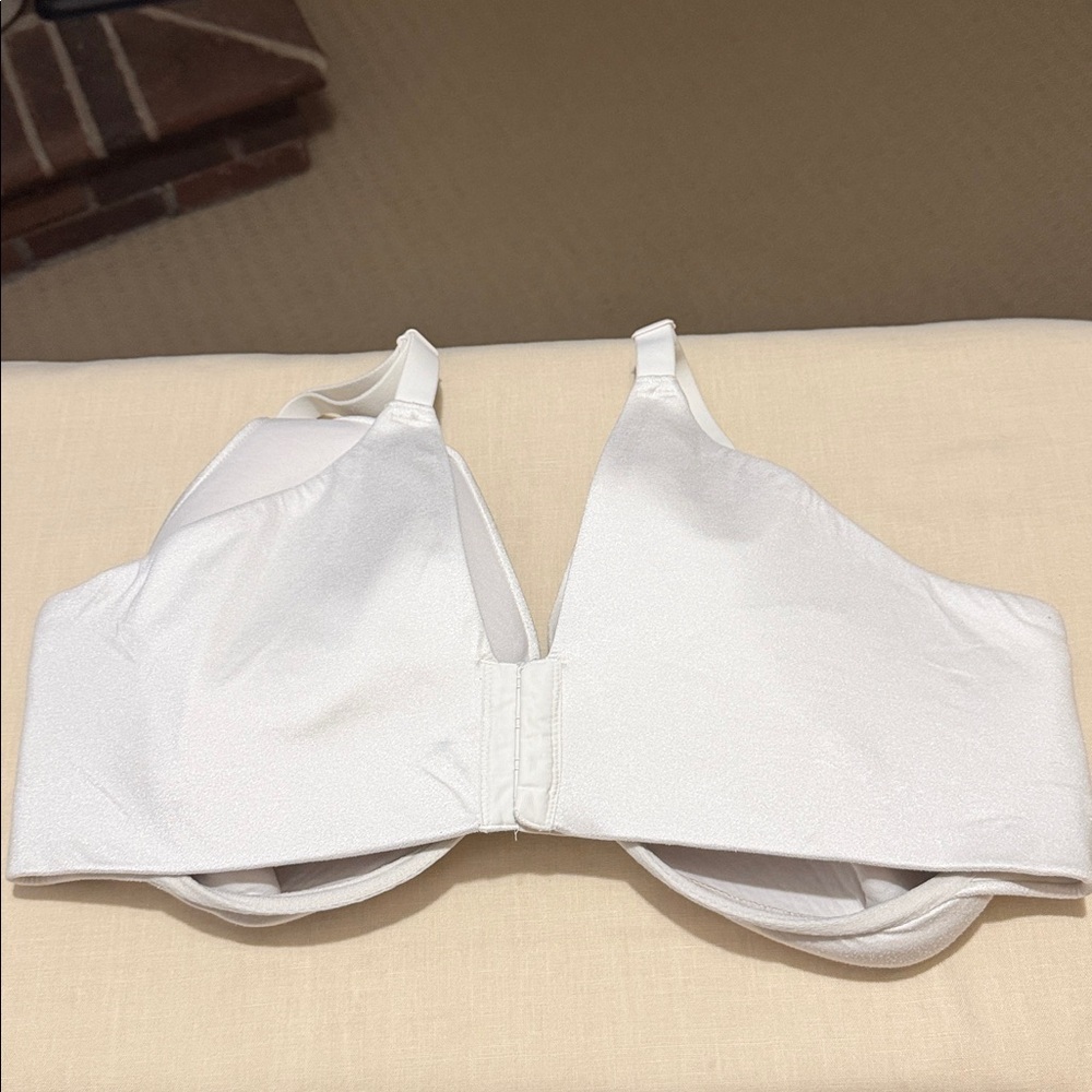 Cacique Back Smoother Cream Beige Full Coverage Lined Underwire Bra, Size 46DD. - Picture 5 of 10
